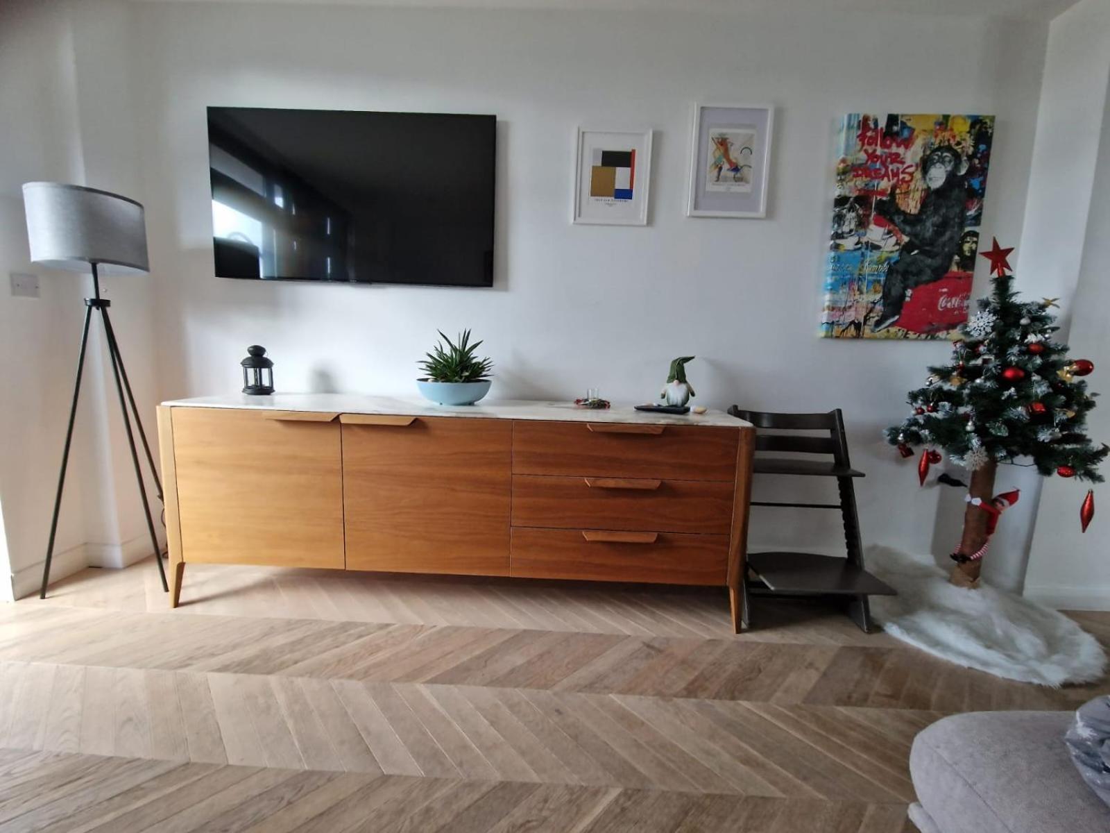 Cosy 1 Bedroom Apartment With Balcony Near Chiswick London Exteriör bild